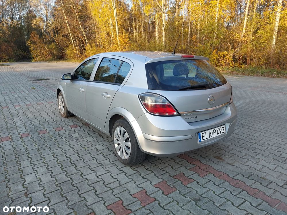 Opel Astra III 1.6 - 8