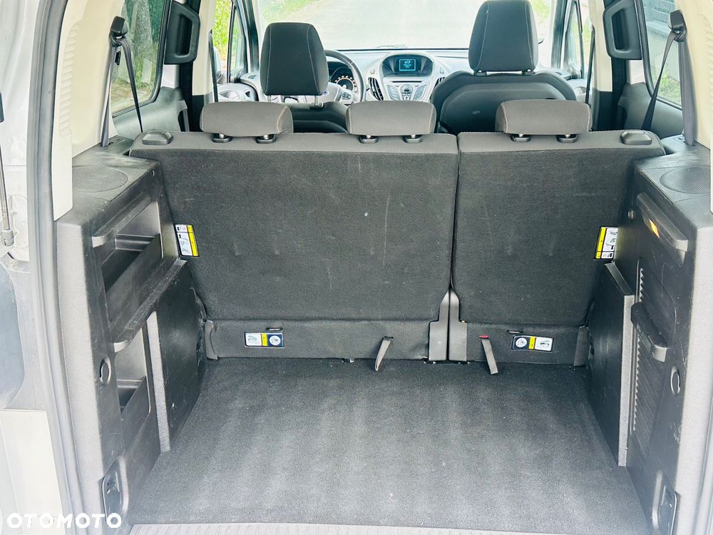 Ford Tourneo Courier - 22
