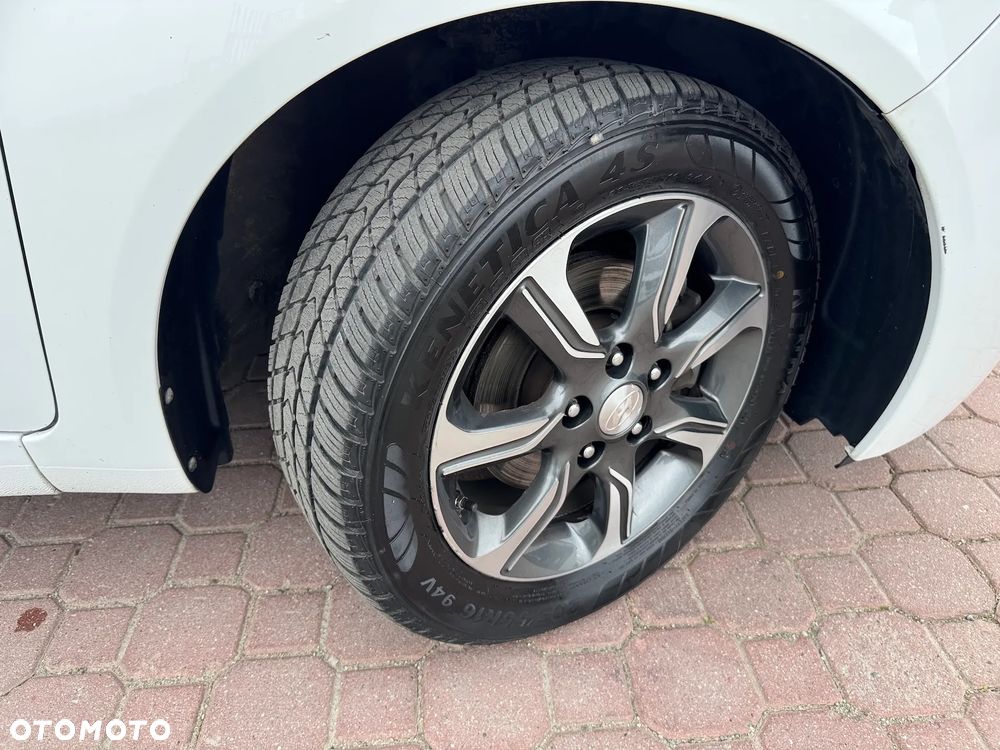 Hyundai ix20 1.4 CRDi Premium blue - 16