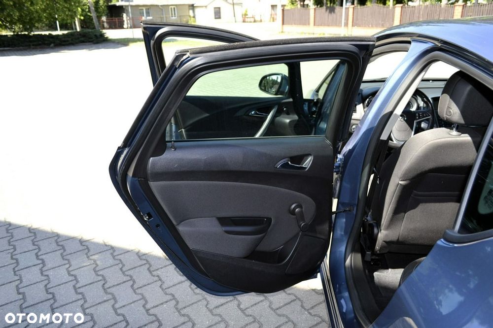 Opel Astra 1.4 Turbo Exklusiv - 16