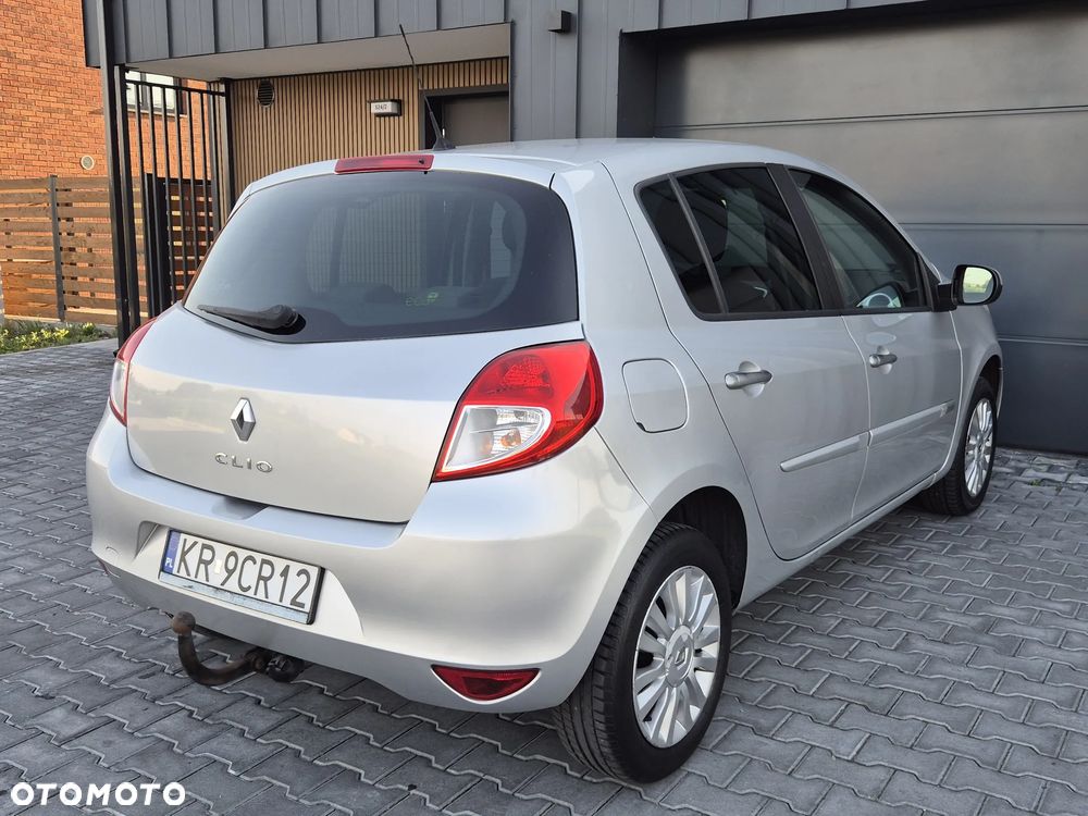 Renault Clio - 5