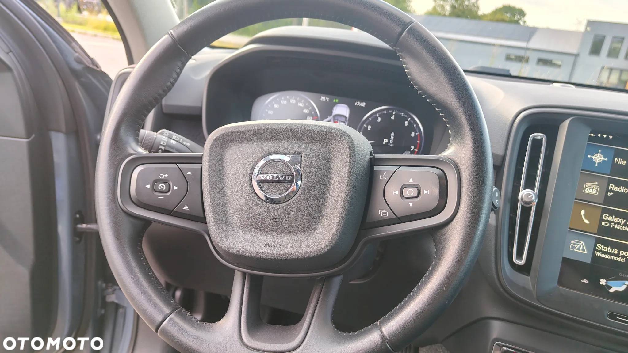 Volvo XC 40 T3 Momentum Core - 14