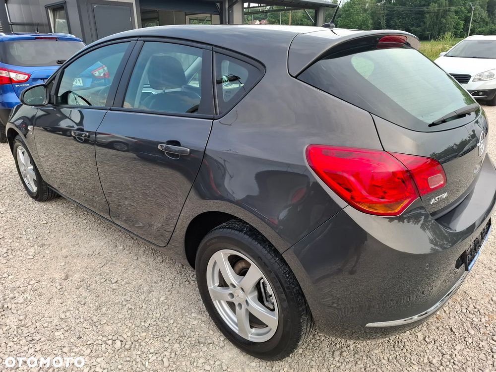 Opel Astra 1.6 Innovation 110 Jahre - 4