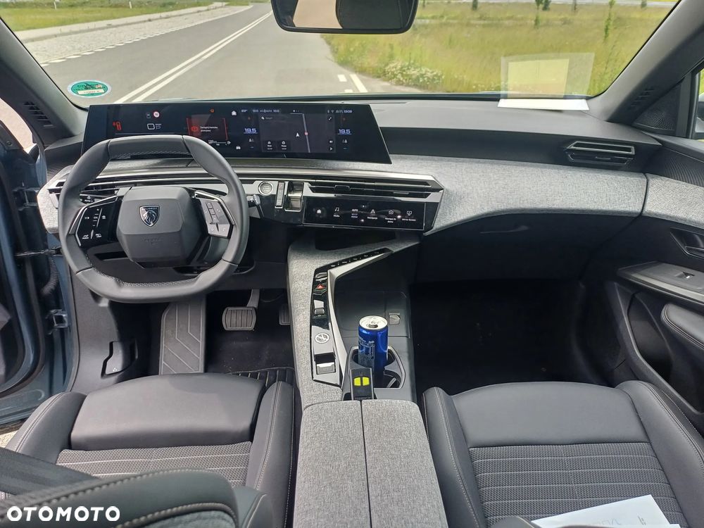 Peugeot 3008 1.2 PureTech mHEV Allure Pack S&S e-DCS6 - 18