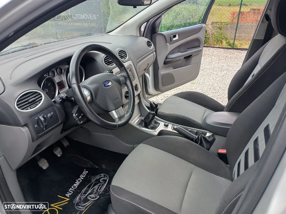 Ford Focus SW 1.4 16V Trend - 4