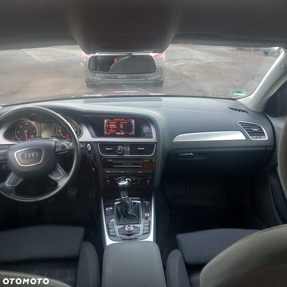 Audi A4 Avant 2.0 TDI DPF Ambiente - 13