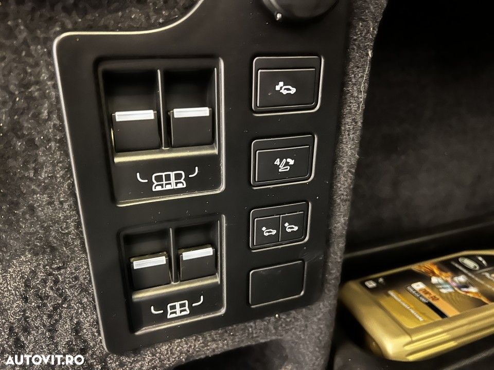 Land Rover Discovery - 18