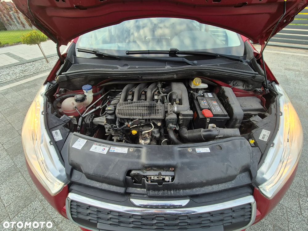 Peugeot 208 PureTech 82 Allure - 8