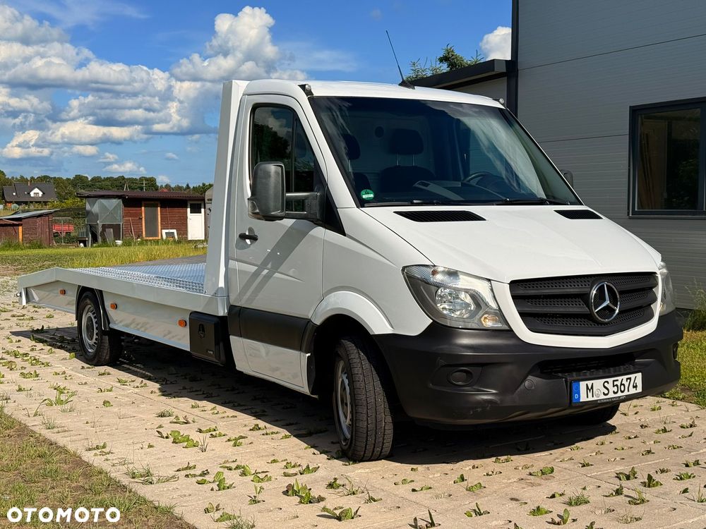 Mercedes-Benz Sprinter - 2