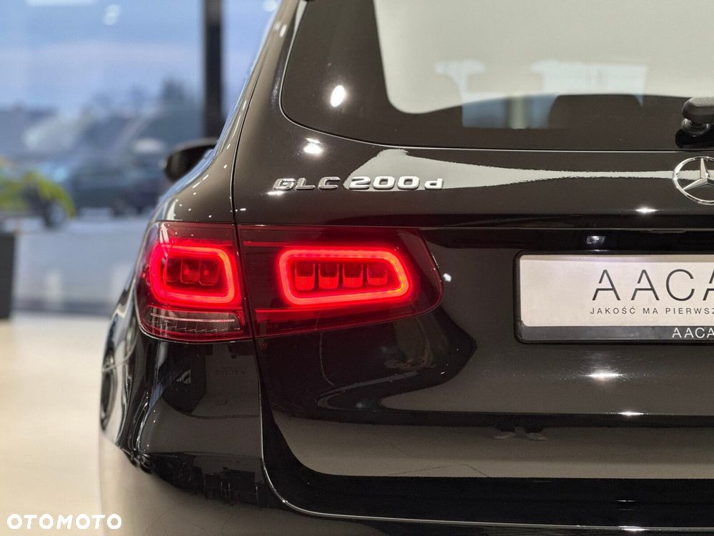 Mercedes-Benz GLC - 39