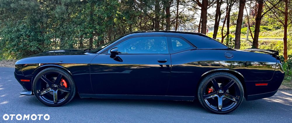 Dodge Challenger - 1