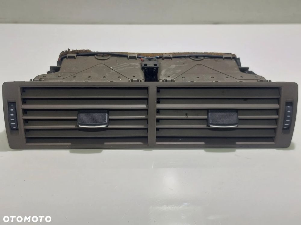 KRATKA NAWIEWU SRODKOWA AUDI A4 B6 SLASK WYSYLKA - 1