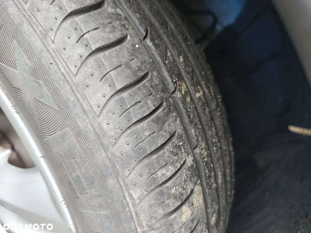 Nissan Qashqai 2.0 dCi DPF tekna - 4