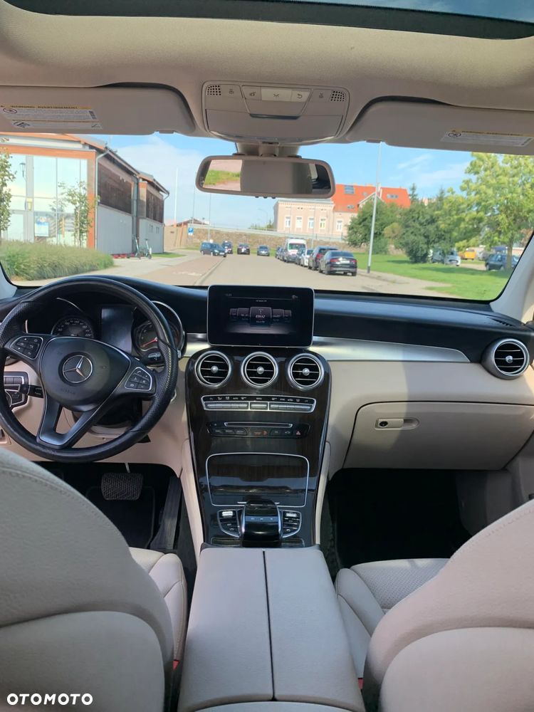Mercedes-Benz GLC 300 4Matic 9G-TRONIC - 7