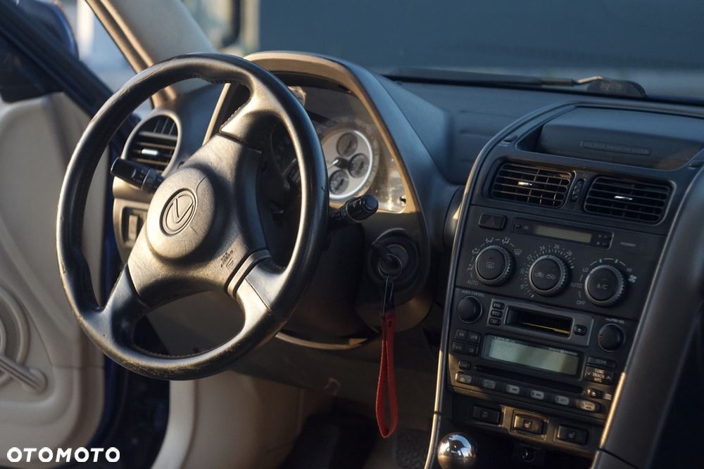 Lexus IS 200 Elegance - 9