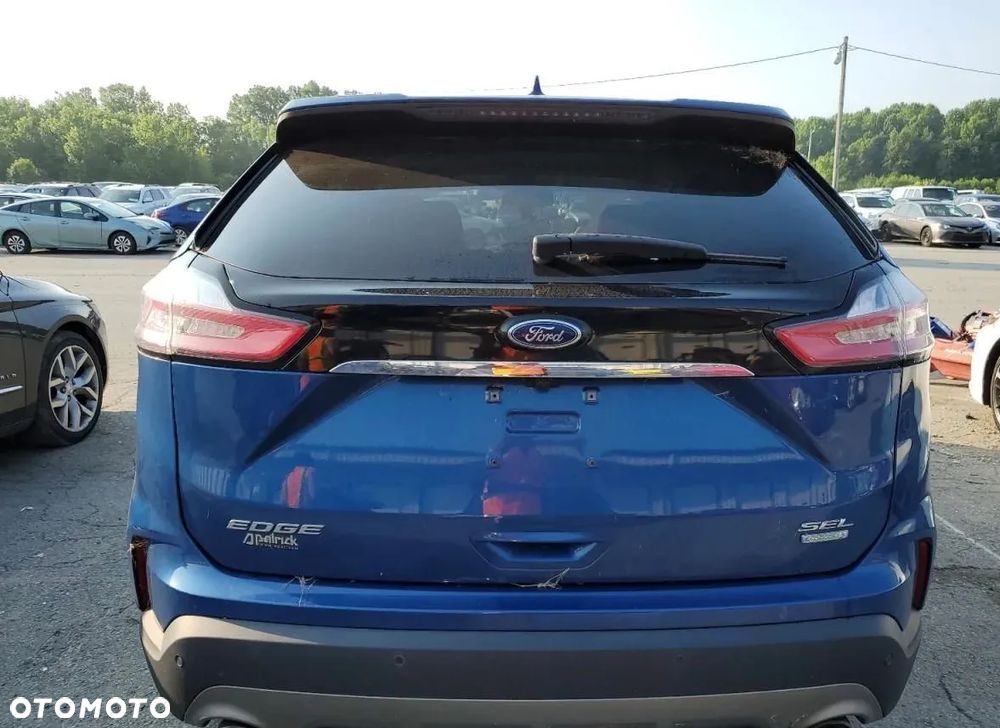 Ford Edge - 9