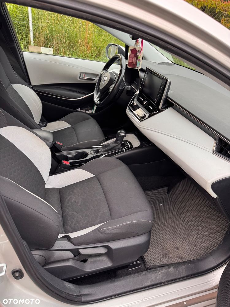 Toyota Corolla - 8