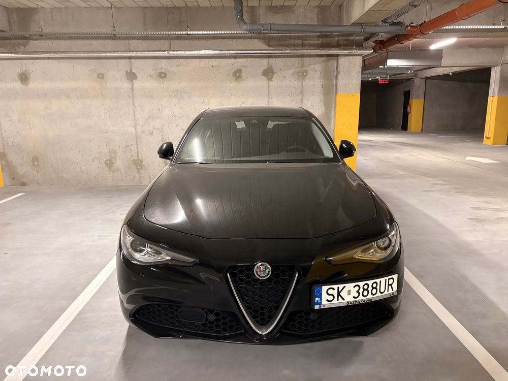 Alfa Romeo Giulia 2.0 Turbo Business - 4