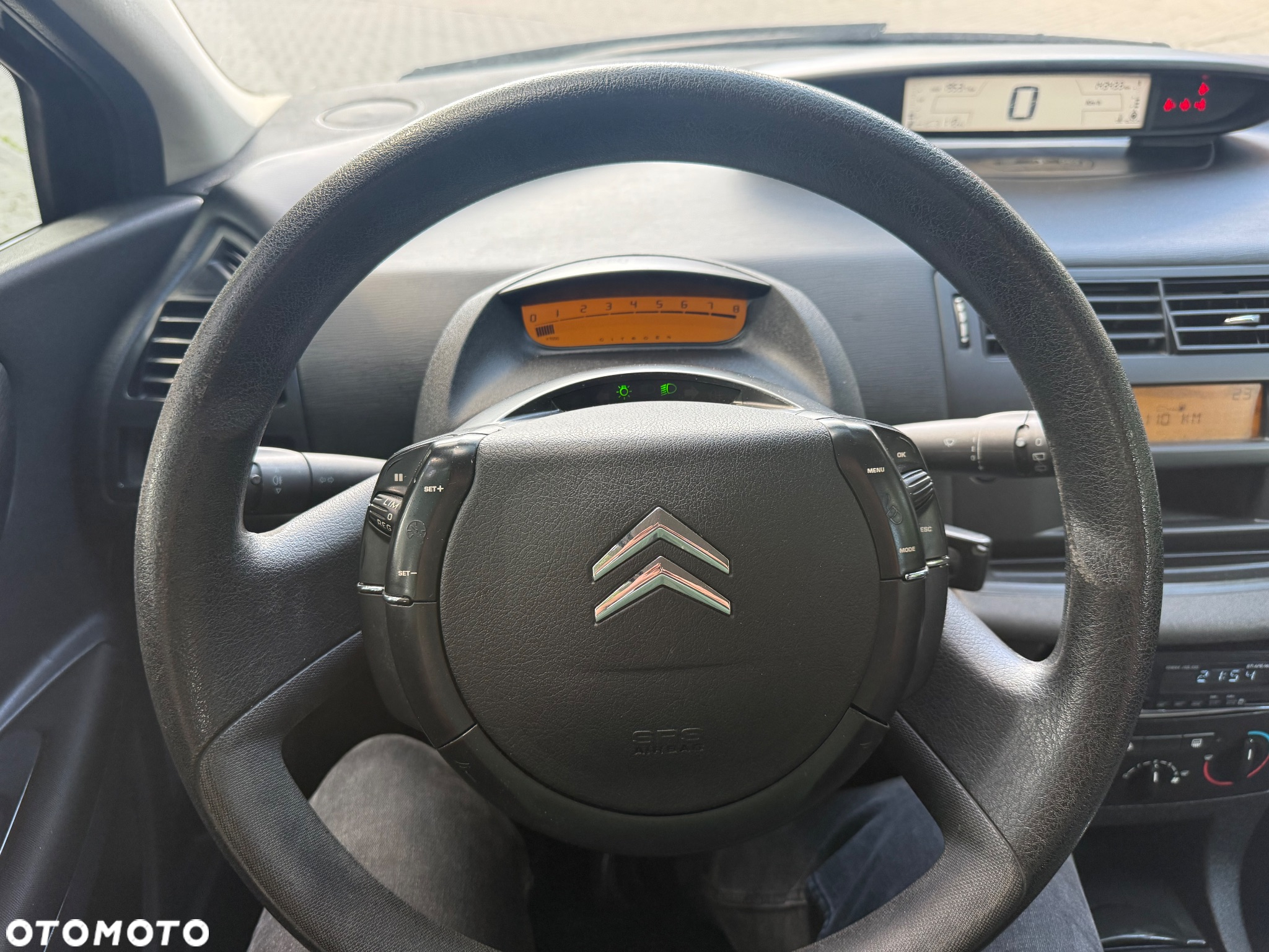 Citroën C4 1.4 16V Impress - 15