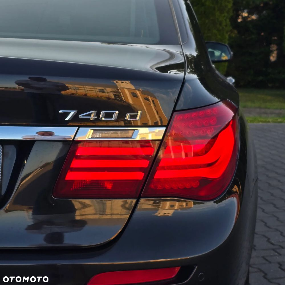 BMW Seria 7 740d xDrive - 16