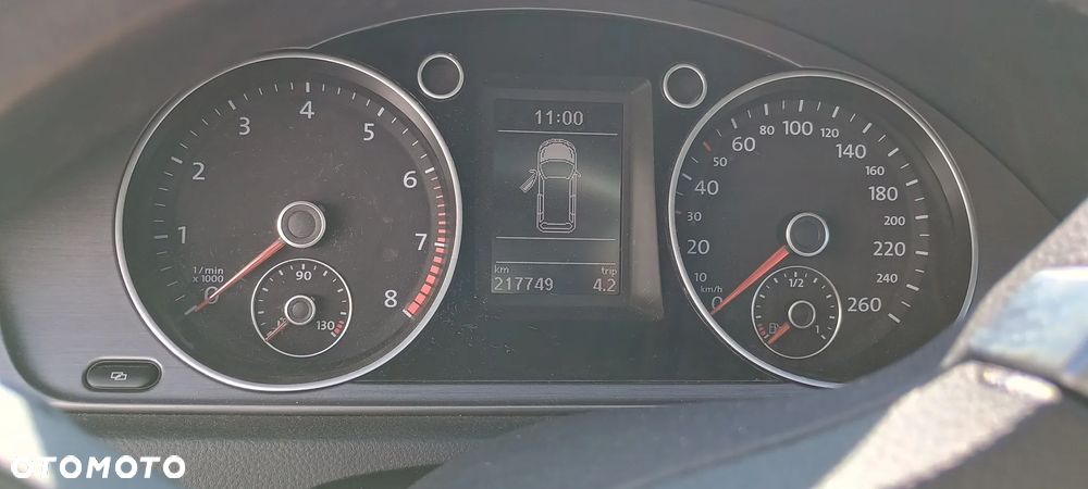 Volkswagen Passat 1.8 TSI Comfortline - 8