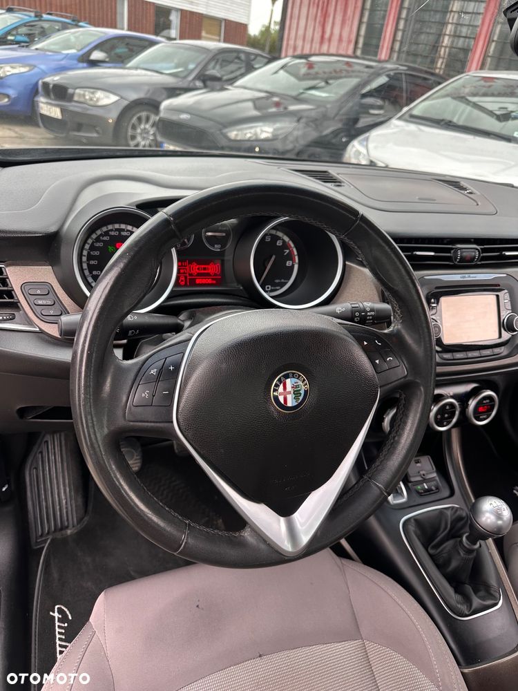 Alfa Romeo Giulietta 1.4 TB MultiAir Exclusive - 16