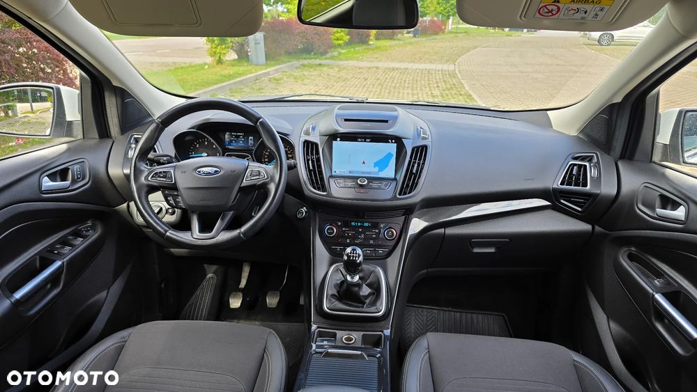 Ford Kuga 2.0 TDCi 2x4 Titanium - 13