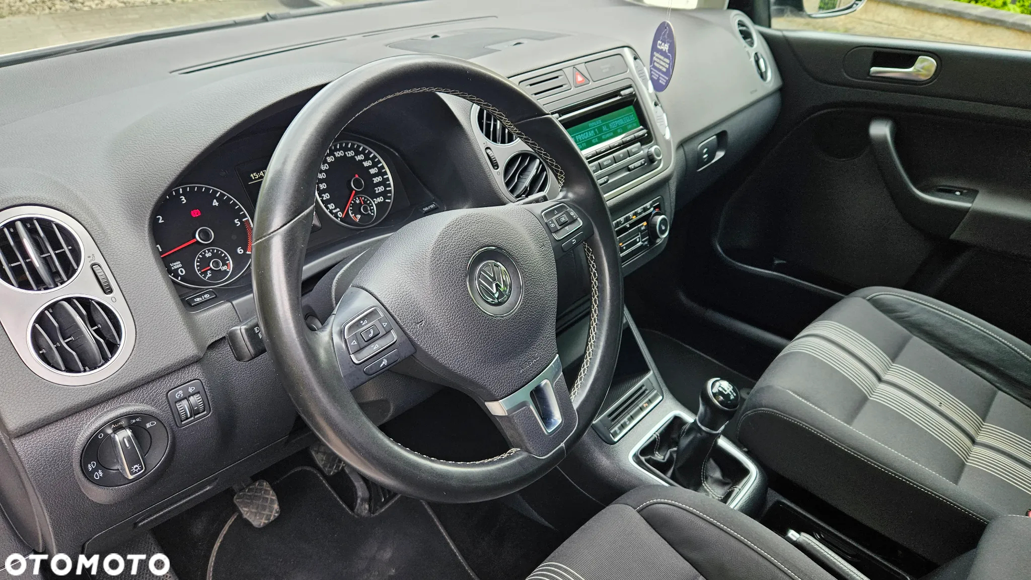Volkswagen Golf Plus 1.6 TDI DPF MATCH - 12