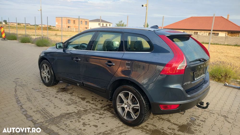 Volvo XC 60 D3 Kinetic - 4