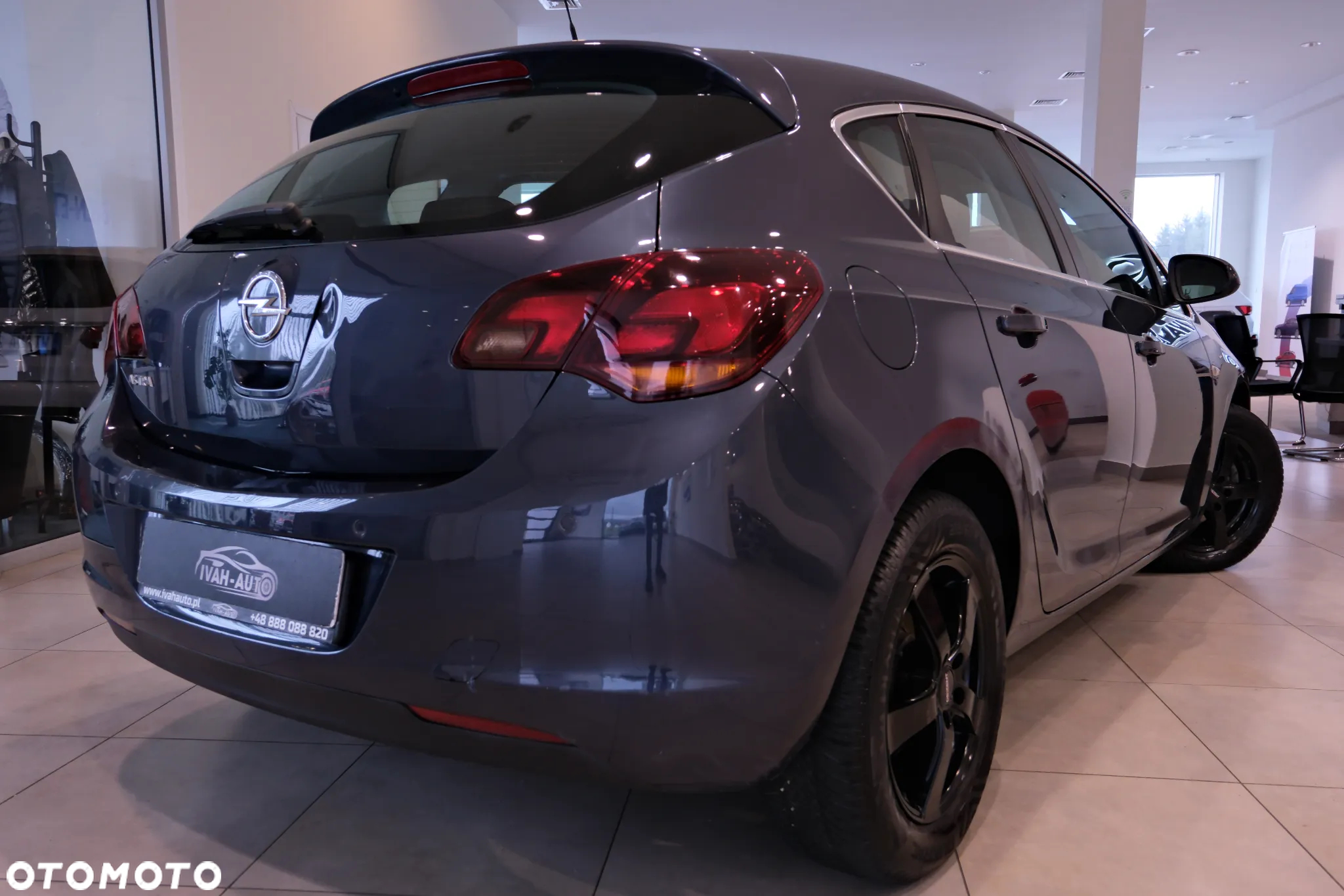 Opel Astra 1.6 Active - 11