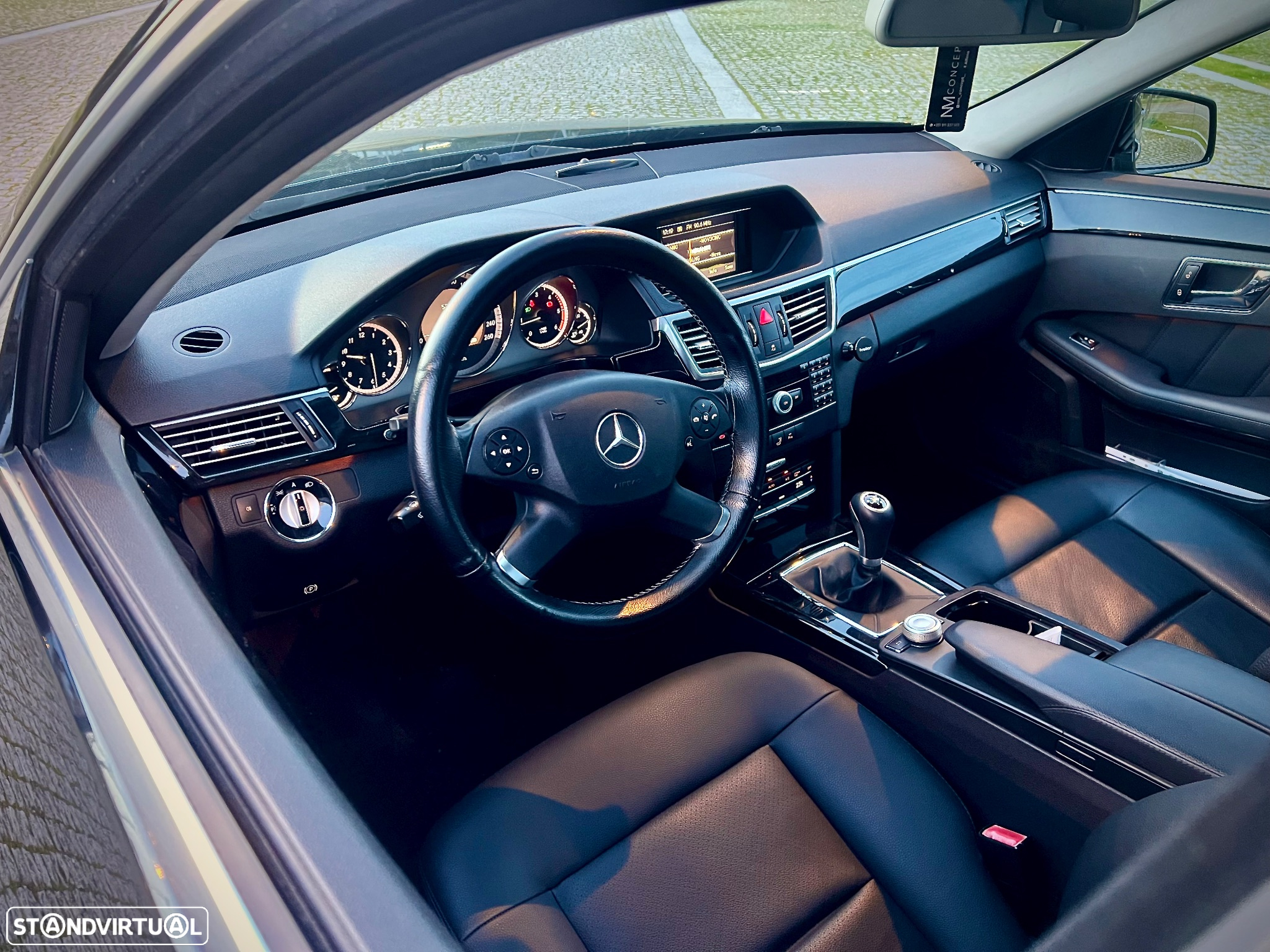 Mercedes-Benz E 250 CDi Avantgarde BlueEfficiency - 14