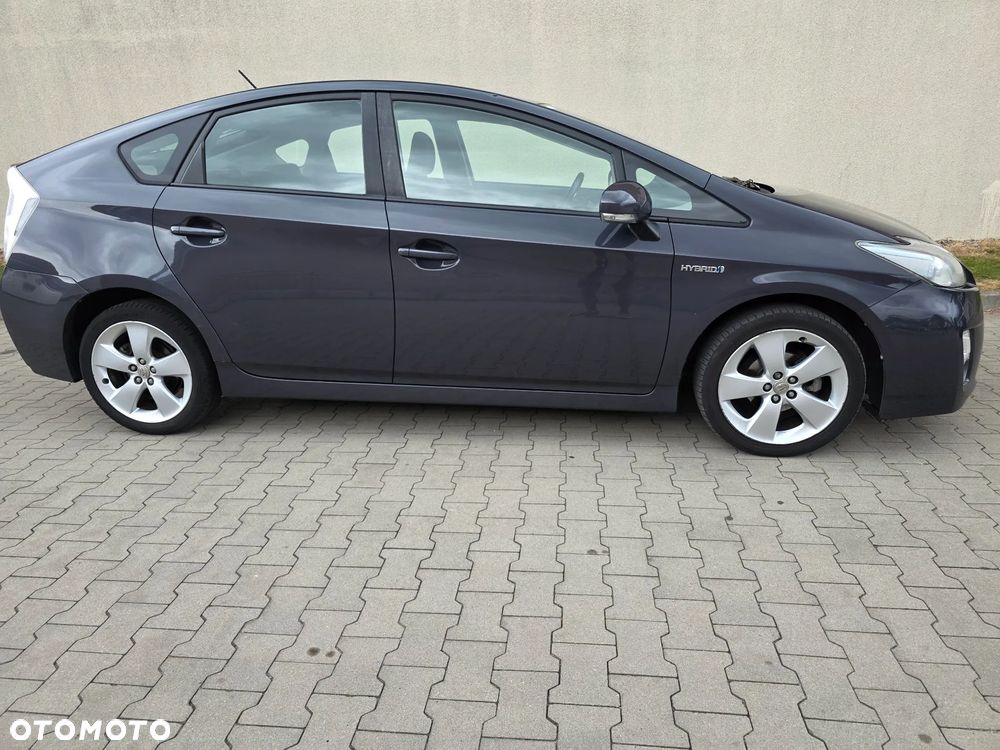 Toyota Prius - 8