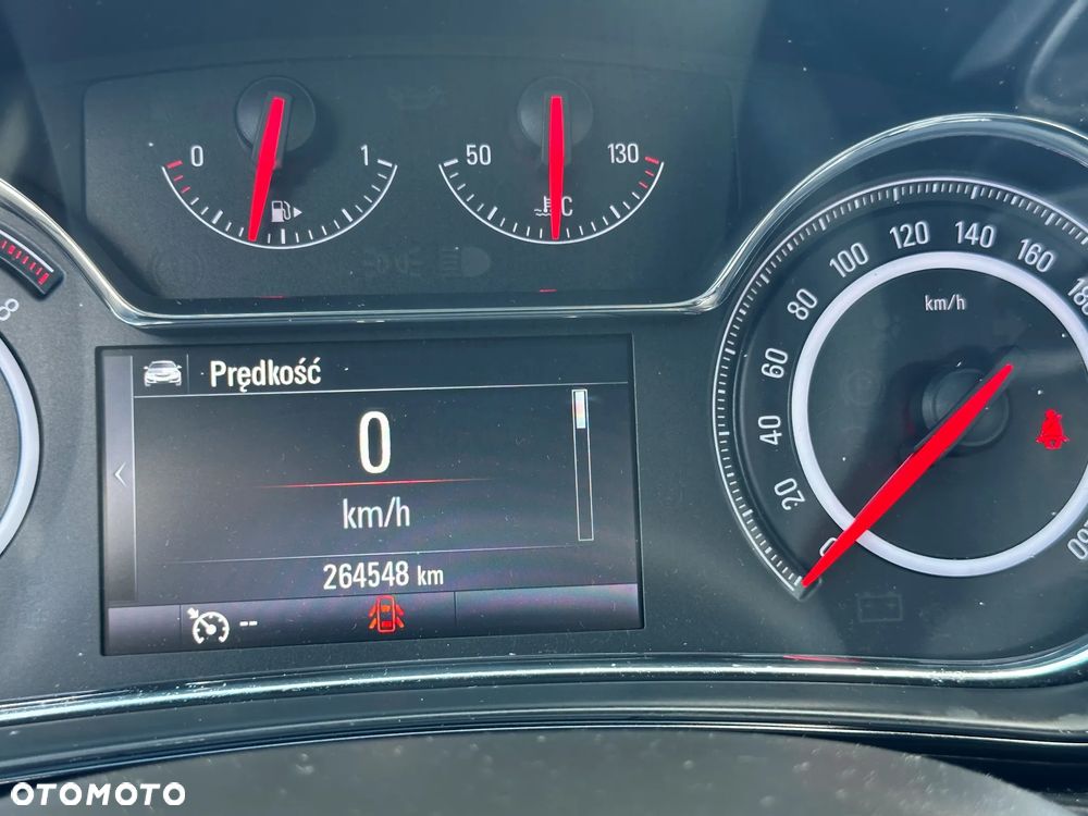 Opel Insignia - 33