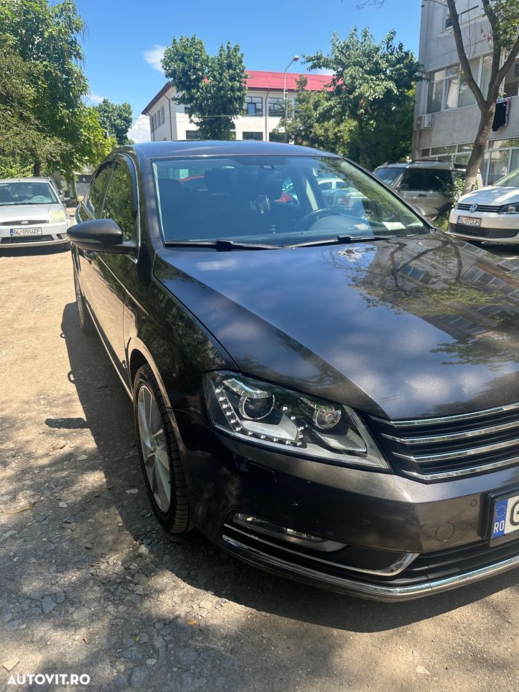 Volkswagen Passat - 2