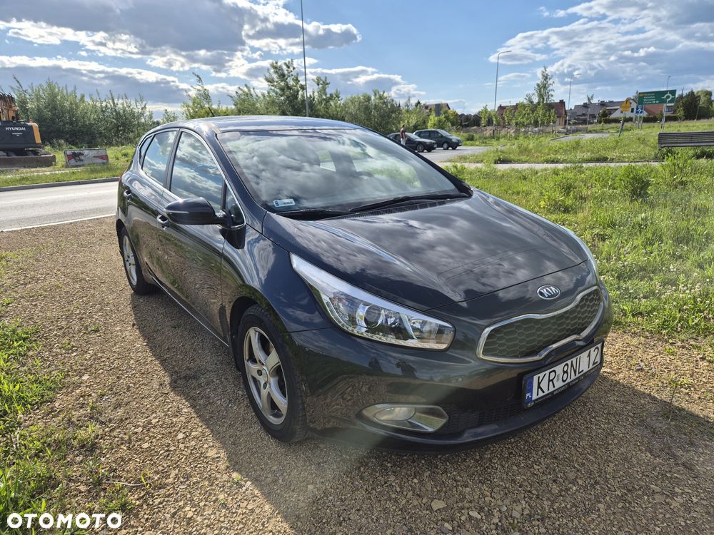Kia Ceed 1.6 GDI L - 8