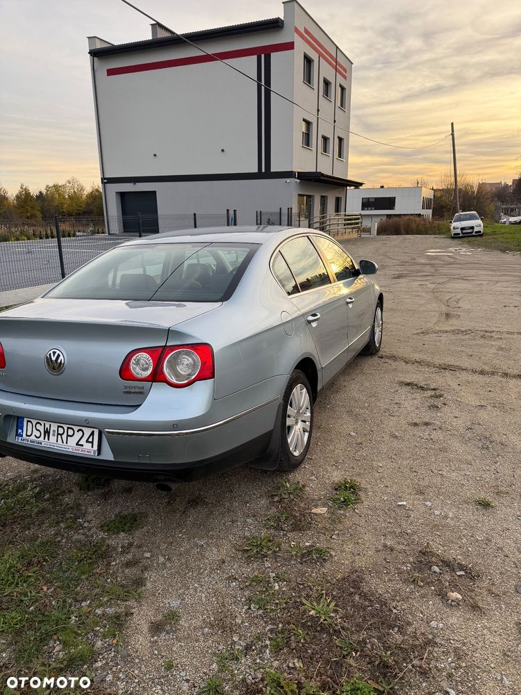 Volkswagen Passat 2.0 FSI 4Mot Comfortline - 5