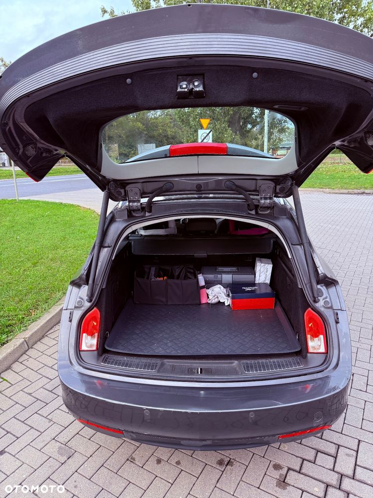 Opel Insignia 2.0 CDTI Sports Tourer - 8