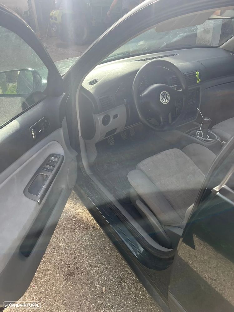 VW Passat Variant 1.9 TDi Confortline - 5