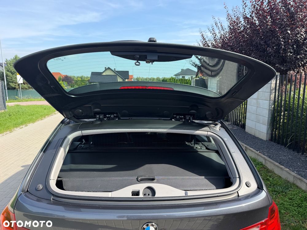 BMW Seria 3 328i xDrive Sport-Aut - 35