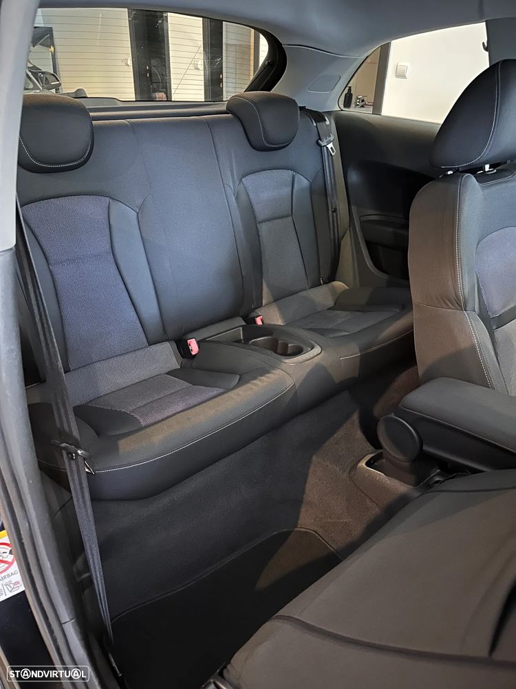 Audi A1 1.6 TDI Attraction - 8