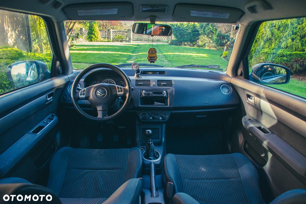 Suzuki Swift - 5