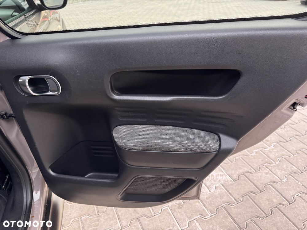 Citroën C4 Cactus 1.2 PureTech Shine Edition S&S - 21