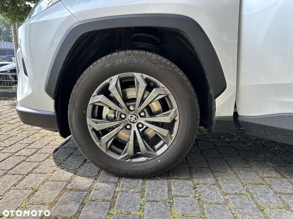 Toyota RAV4 - 8