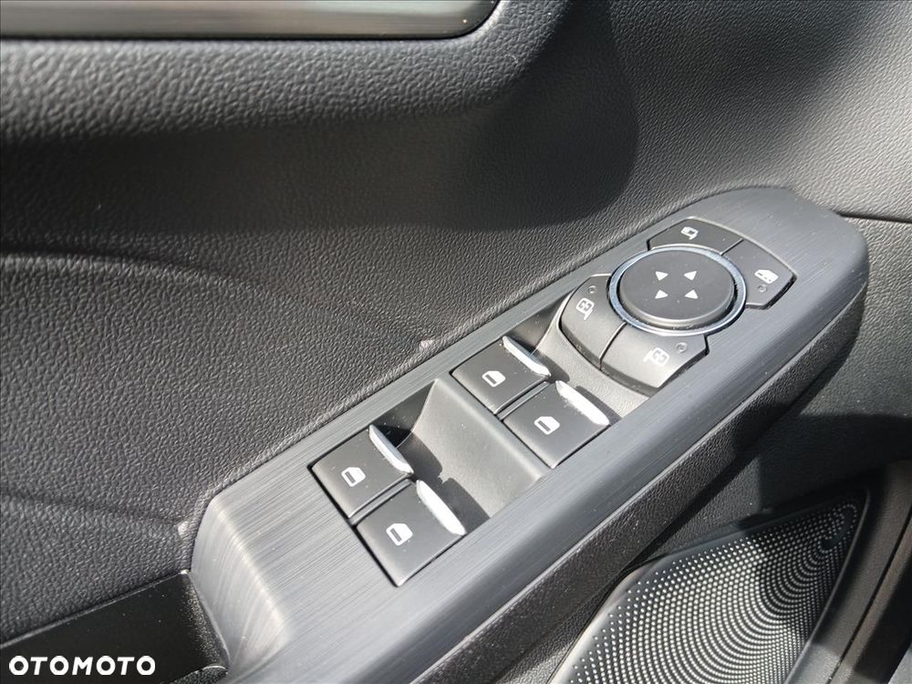 Ford Kuga 2.5 FHEV FWD Titanium - 20