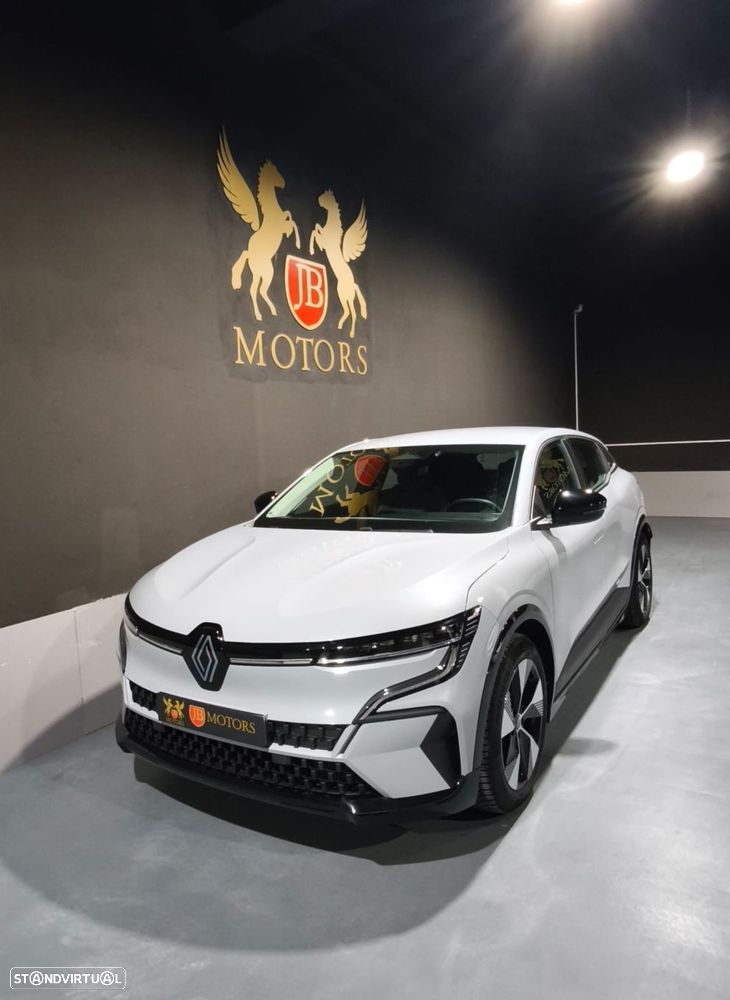 Renault Mégane E-Tech - 2