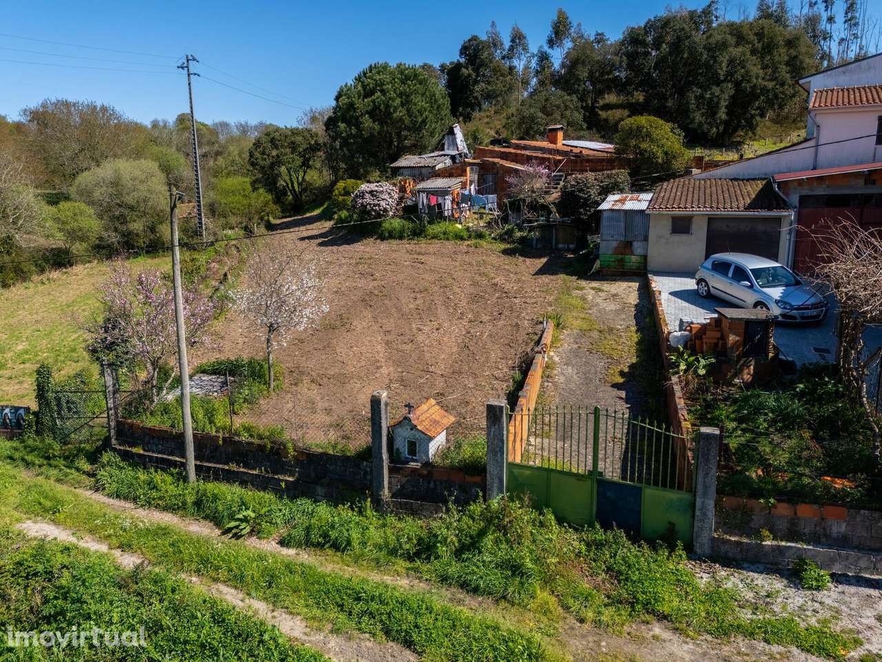 Terreno Urbano de 900m2 em Canelas: Espaço, Sossego e um Preço Espetac - Grande imagem: 5/16