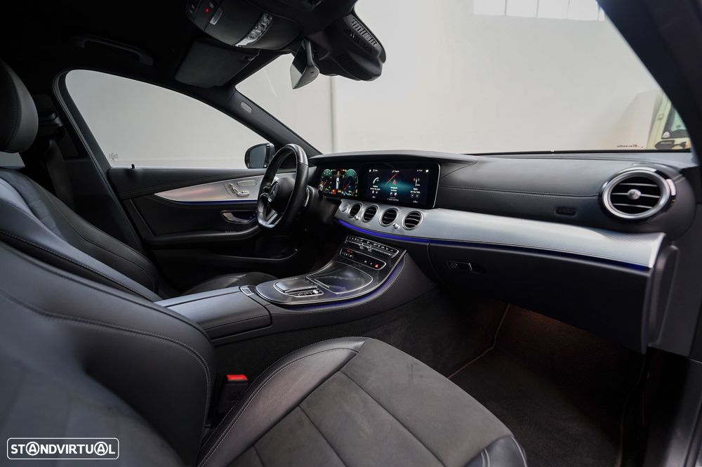 Mercedes-Benz E 300 de AMG Line - 18