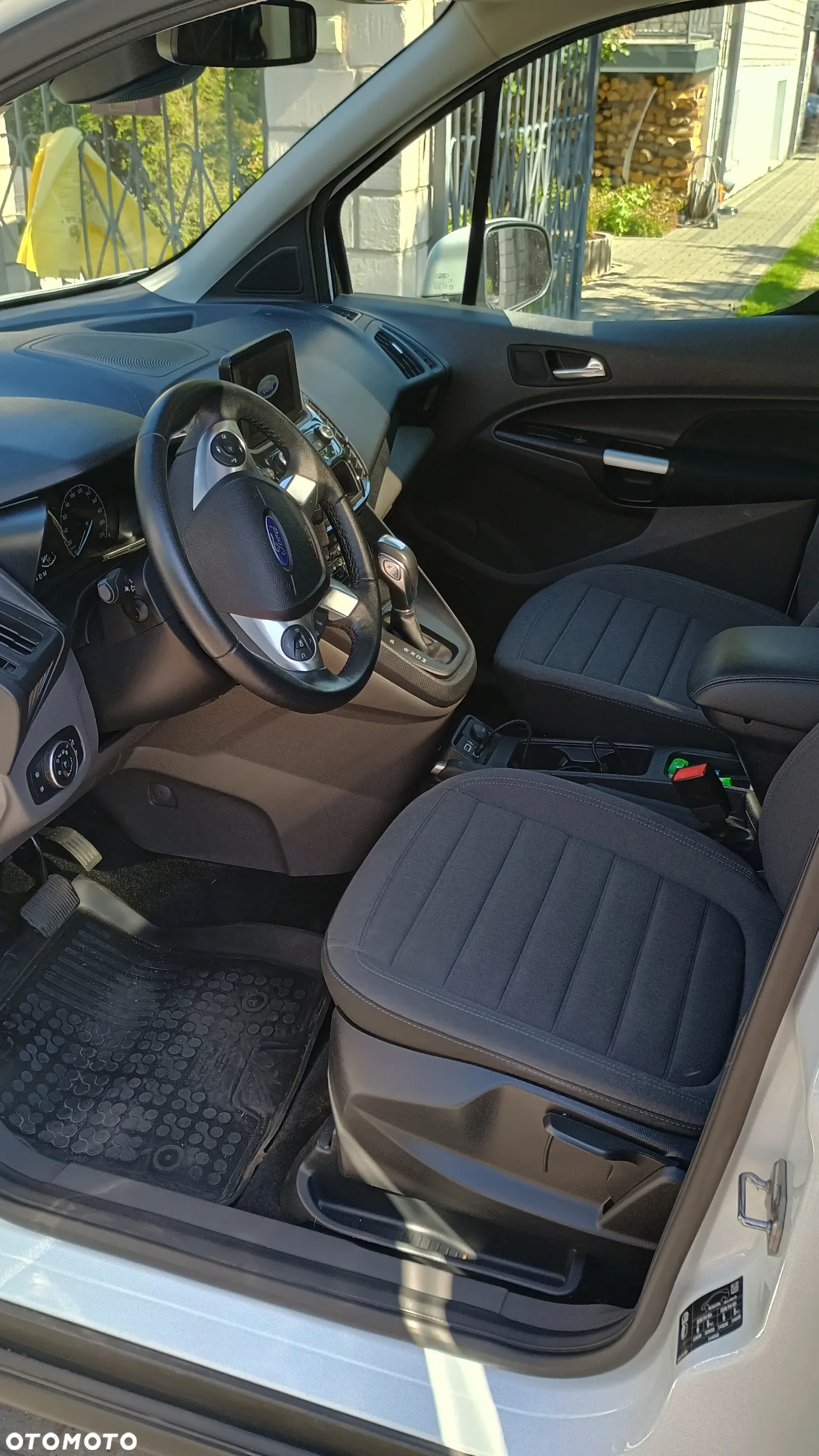 Ford Tourneo Connect Gr 1.5 EcoBlue Trend PowerShift - 6