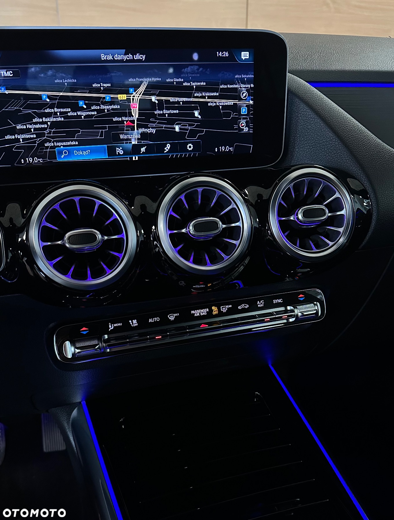 Mercedes-Benz GLA 200 d Progressive - 10