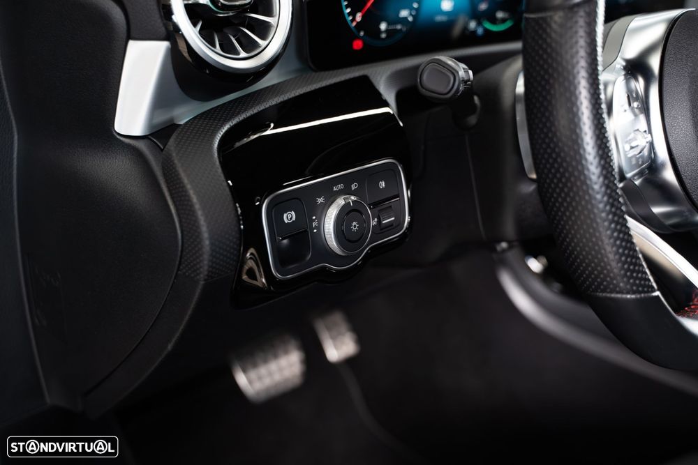 Mercedes-Benz CLA 250 e Shooting Brake AMG Line - 23